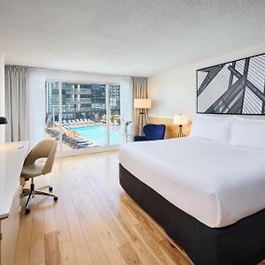 1 King Bed Non Smoking